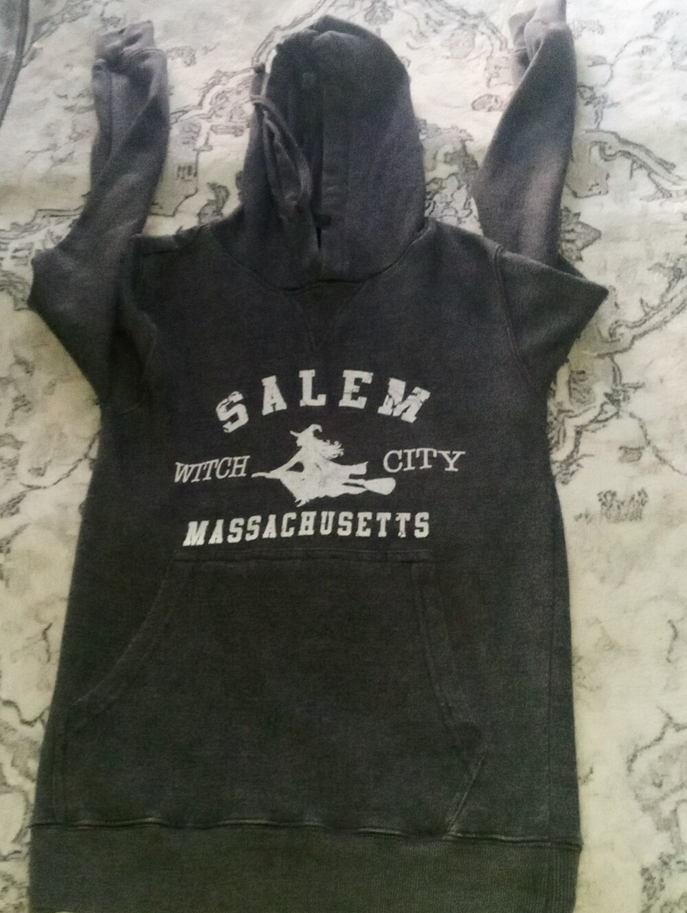 Salem Massachusetts Graphic Hoodie - Dark Gray